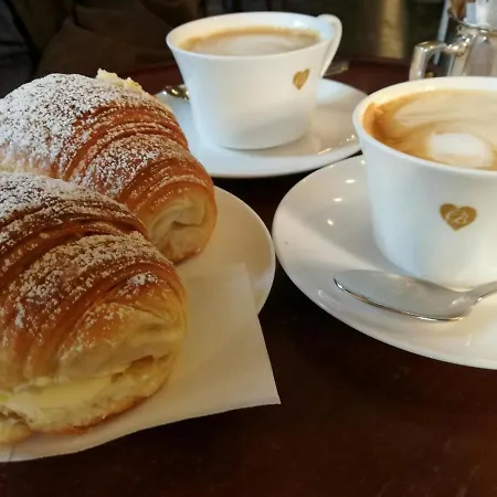 Pompeii Central Home Pompeya