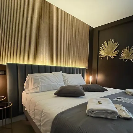 Pompeii Central Home Pompeya