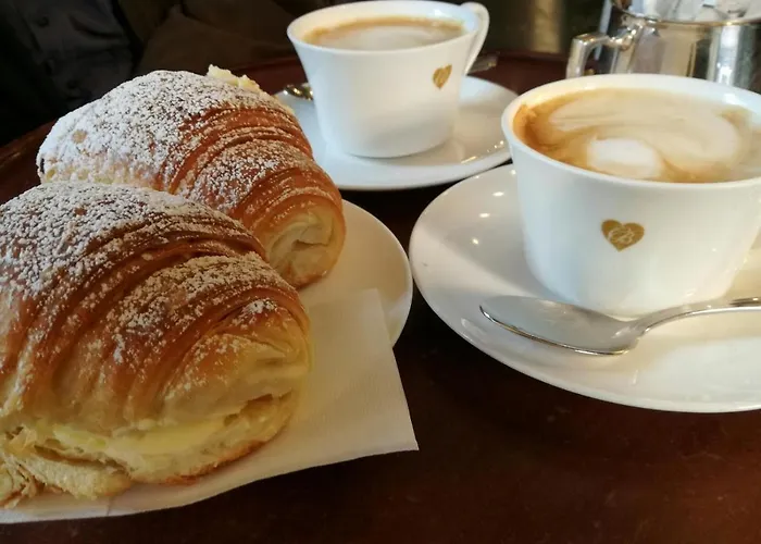 Pompeii Central Home פומפיי