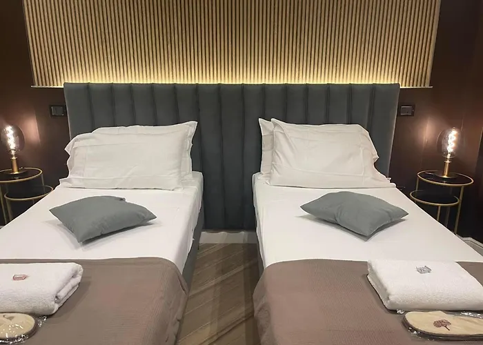 Pompeii Central Home 4*