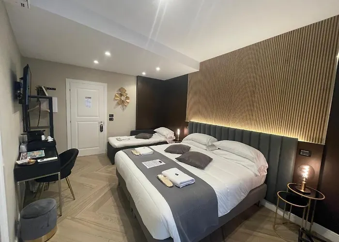 לינה וארוחת בוקר Pompeii Central Home פומפיי