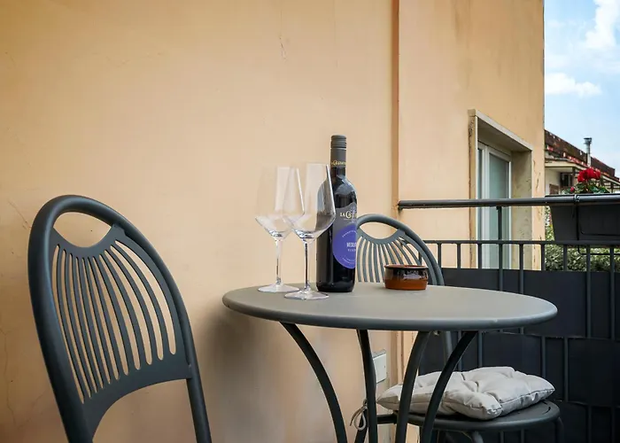 Pompeii Central Home 4* Πομπηία